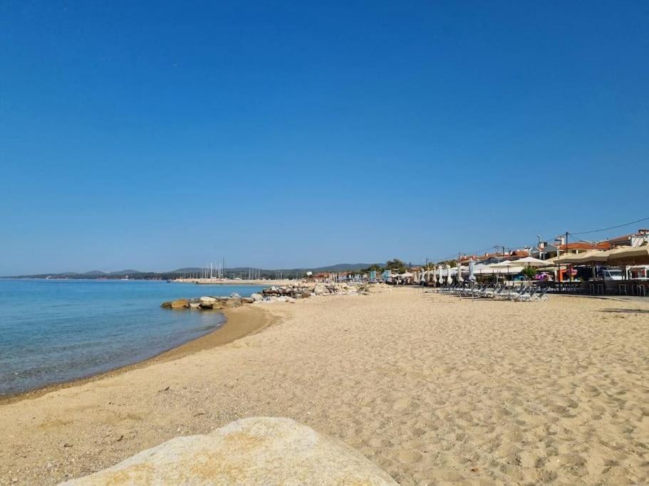 Our Home-Fully Renovated Apartments And Studios By The Sea Nikiti  Exterior foto