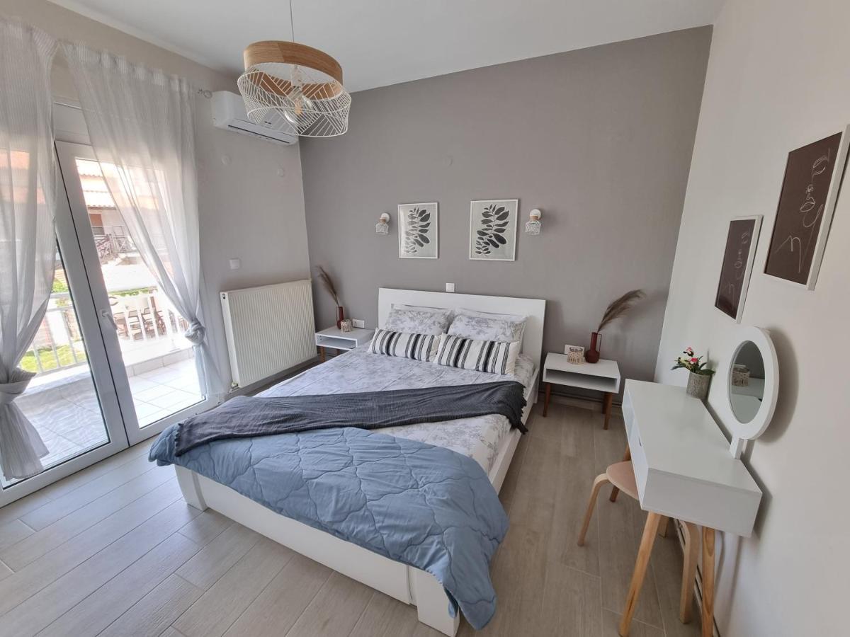 Our Home-Fully Renovated Apartments And Studios By The Sea Nikiti  Exterior foto