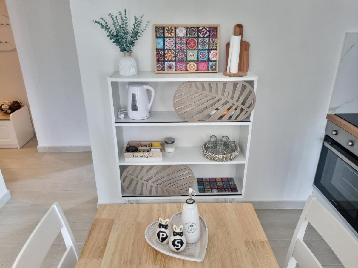Our Home-Fully Renovated Apartments And Studios By The Sea Nikiti  Exterior foto